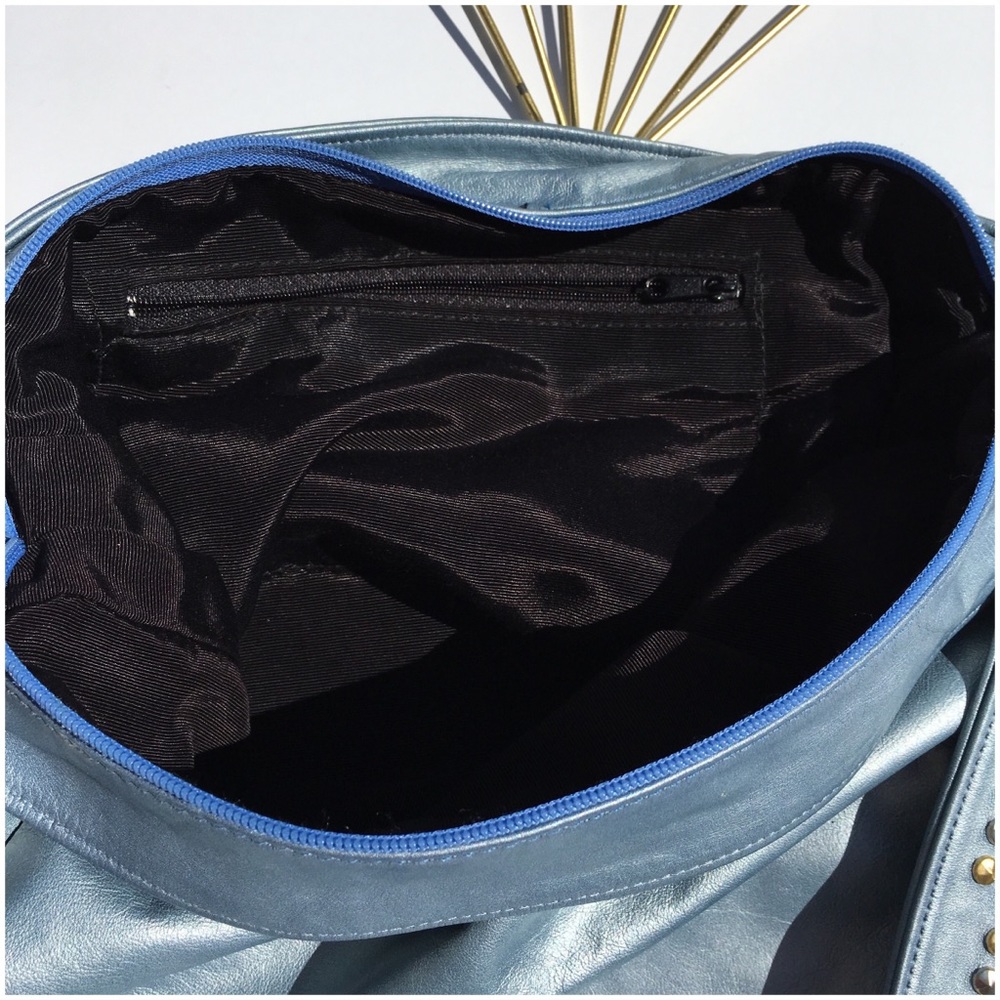 Pearl Blue Leather Handbag - Picture 6 of 8